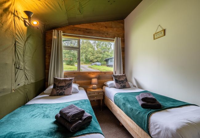 Chalet in Drumnadrochit - The Wood Hatch Cabin at Ancarraig Lodges, Loch Ness Chalet in Drumnadrochit - The Wood Hatch Cabin at Ancarraig Lodges, Loch Ness