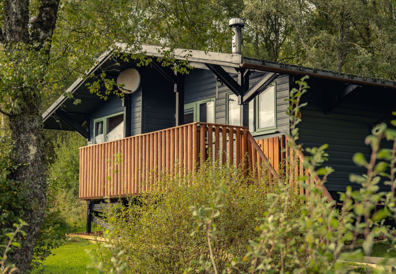 Chalet in Drumnadrochit - The Wood Hatch Cabin at Ancarraig Lodges, Loch Ness