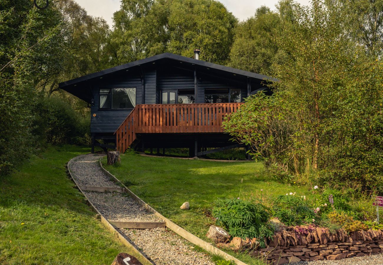 Chalet in Drumnadrochit - The Wood Hatch Cabin at Ancarraig Lodges, Loch Ness