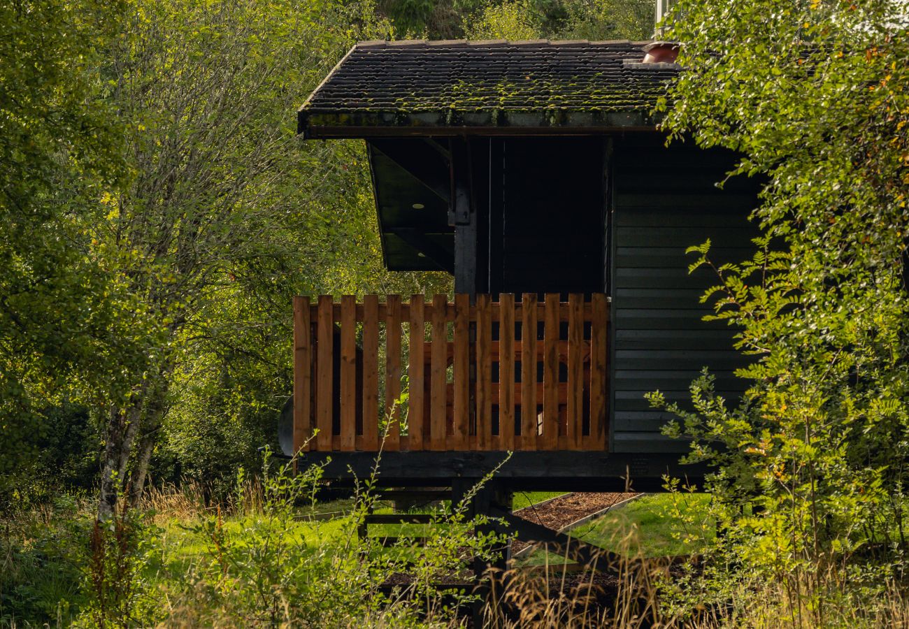 Chalet in Drumnadrochit - The Wood Hatch Cabin at Ancarraig Lodges, Loch Ness